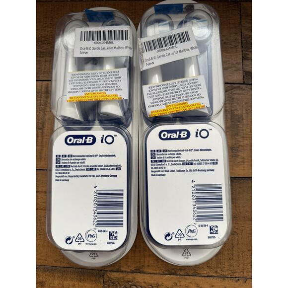 Oral-B IO Gentle Clean Replacement Brush Heads X8 White 2 Packs - Picture 2 of 4